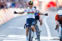 Kim Le Court holds off Pieterse and Vollering for landmark Liège win