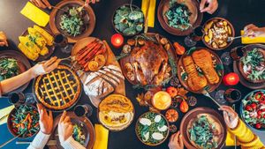 Thanksgiving Dinner Costs Drop With Regional Variations