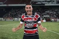Santa Cruz-PE 2 x 1 América-RN - Cobra Coral vira líder na Série D
