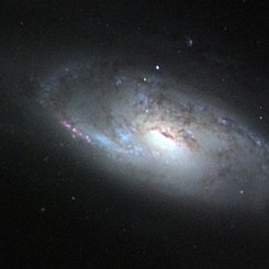 M106: Tuhaf Bir Çekirdeğe Sahip Sarmal Gökada
