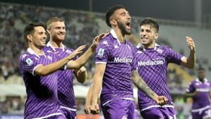 Fiorentina Edges Past Lecce With Narrow Win