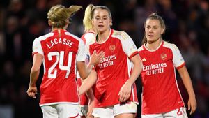 Arsenal Triumphs As Russo Shines Against Valerenga