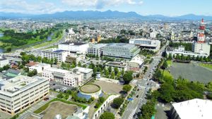 Couple Donates 25 Billion Yen For New Takasaki Hospital