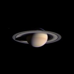 Cassini Closes in on Saturn