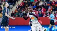 Bayern Munich 0-2 Lyon: Tabitha Chawinga and Melchie Dumornay goals in Women's Champions League win