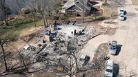 High winds continue to threaten Oklahoma after wildfires destroyed and damaged hundreds of homes
