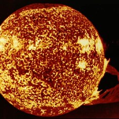 Each
day a different image or photograph of our fascinating universe
is featured, along with a brief explanation written by a professional
astronomer.