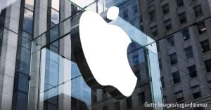 Apple Reports Mixed Earnings Amid Growth Concerns