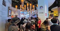 Đông khách Nhật Bản xếp hàng đến xem Nhà Triển lãm Việt Nam tại Expo 2025