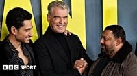 Boxing: Pierce Brosnan gives Prince Naseem Hamed the embrace he never had from Brendan Ingle