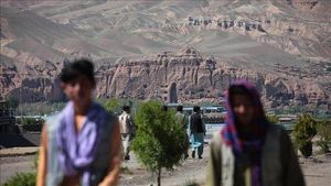 Bus Overturns Near Kabul Killing 25 In Deadly Crash