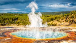 Yellowstone Yanardağı Patlama Riski: Yeni Araştırma Endişeleri Azaltıyor.