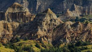 Tribes And Advocates Push For North Dakota Badlands Monument