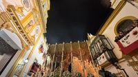 Sevilla supera sus miedos y disfruta de una 'Madrugá' plena a prueba de sustos