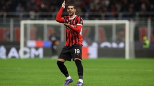 Theo Hernandez Pushes For AC Milan Renewal Amid Rumors