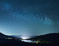 Pulsarlar ile yeni ölçülen ve evreni dolduran kütle çekim dalgaları, Kuantum'un o garip davranışlarına sebep olabilir mi?