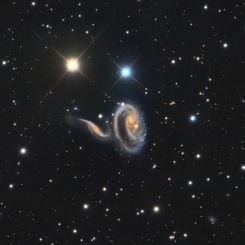 Arp 273'ün Tuhaf Galaksileri