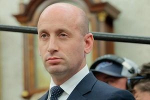 Stephen Miller Disowned By Cousin Over Immigration Policies