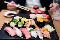 寿司「期間限定」5月8日から28日まで