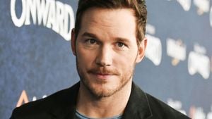 Chris Pratt Struggles With Language Barrier On La Revuelta