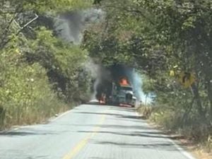 Armed Clashes And Blockades Erupt In Southern Jalisco