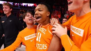 Tennessee Wins Over Illinois With Last-Second Layup