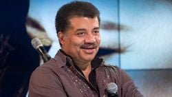 Neil deGrasse Tyson, Cinsel Taciz ve Tecavüz Suçlamasında Aklandı!