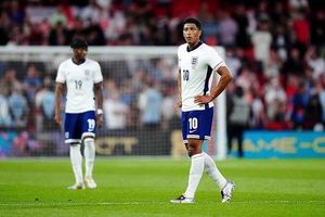 Senegal Stuns England With Historic Win At City Ground