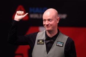 Ashley Hugill Battles Back As Chris Wakelin Triumphs At Pink Ribbon Pro Am