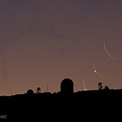  Full Venus and Crescent Moon Rise 