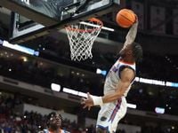 UF Opens Tournament With Imperfect Rout - Florida Gators