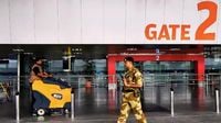 Over 100 Flights Cancelled At Delhi Airport: Here's What We Know - News18