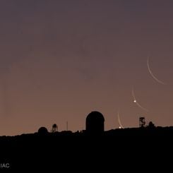  Full Venus and Crescent Moon Rise 