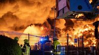 Flammeninferno in Kunststofffabrik in Ahlen – Warnung auch für Hamm