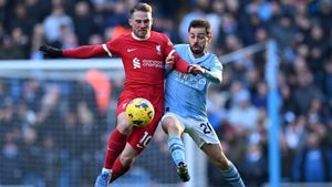 Manchester City Faces Liverpool In Premier League Showdown