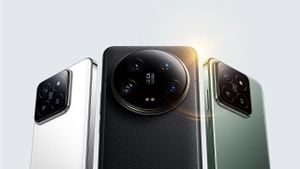 Xiaomi Launches 15 Series Smartphones Featuring Leica Technology