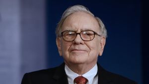 Warren Buffett Changes Holiday Giving To Stocks