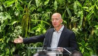 Jeff Bezos Found His Next Bond Girl For James Bond Franchise at His Wedding?