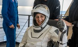 SpaceX ve NASA, Uzayda Mahsur Kalan Astronotları Başarıyla Dünyaya Getirdi.