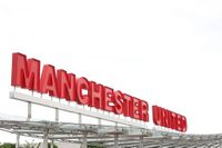 Fabrizio Romano shares latest on teenage wonderkid on trial at Man Utd with 'very positive impact'