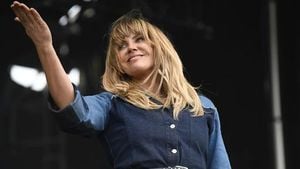 Grace Potter Shines At Kentucky Derby Amid Rain