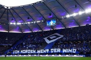 Hamburger SV Returns To Bundesliga With Dominant Victory
