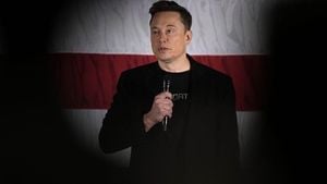 Musk Accuses Bezos Of Stock Sale Predictions