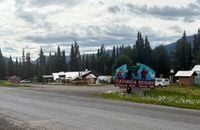 3 workers trapped in a Canadian mine have air, food and water as rescuers try to gain access to them