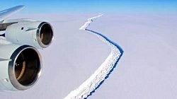 1 Trilyon Tonluk Buzdağı Antarktika'dan Koptu!