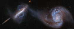 Arp 87: Hubble'dan Galaksi Birleşmeleri