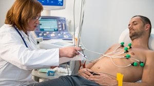 Yapay Zeka ile Güçlendirilmiş Elektrokardiyografi, COVID-19 Enfeksiyonlarını Etkili Bir Şekilde Ayırt Edebiliyor!