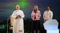 Pope Leo's ice ritual, a veiled dig at Trump and a MAGA meltdown