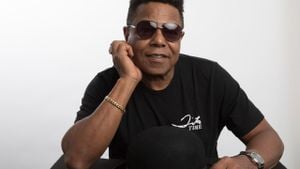 The Jackson Family Pays Tribute To Tito Jackson After His Passing