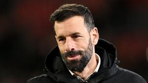 Ruud Van Nistelrooy Set To Lead Leicester City